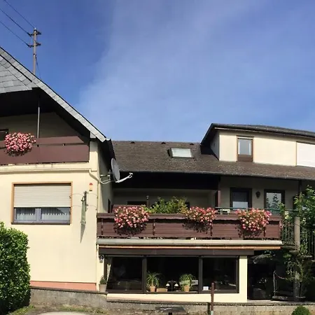 Zum Golfstuebchen * Echternacherbruck