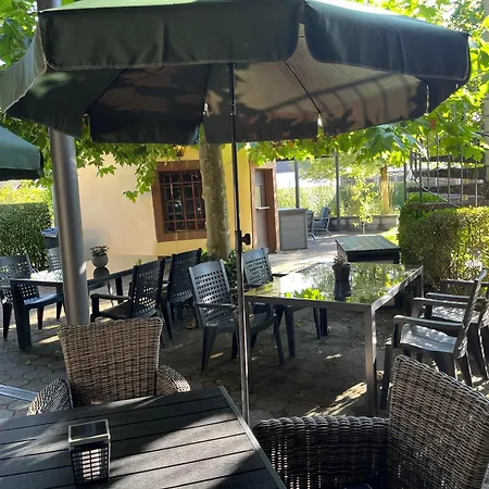 Zum Golfstuebchen بيت ضيافة Echternacherbruck