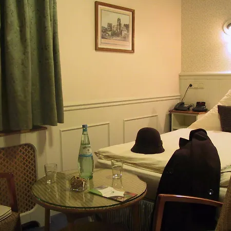 Zum Golfstuebchen Penzion Echternacherbruck